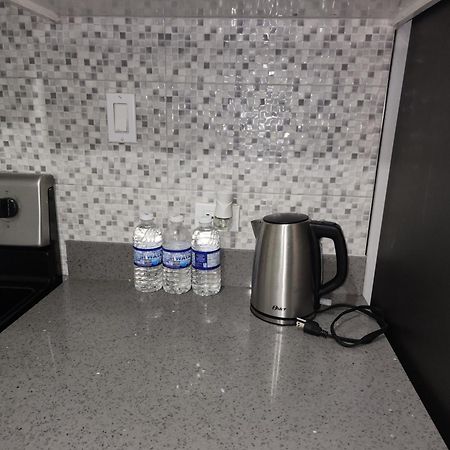Comfy And Cozy Apartment Kingston Luaran gambar