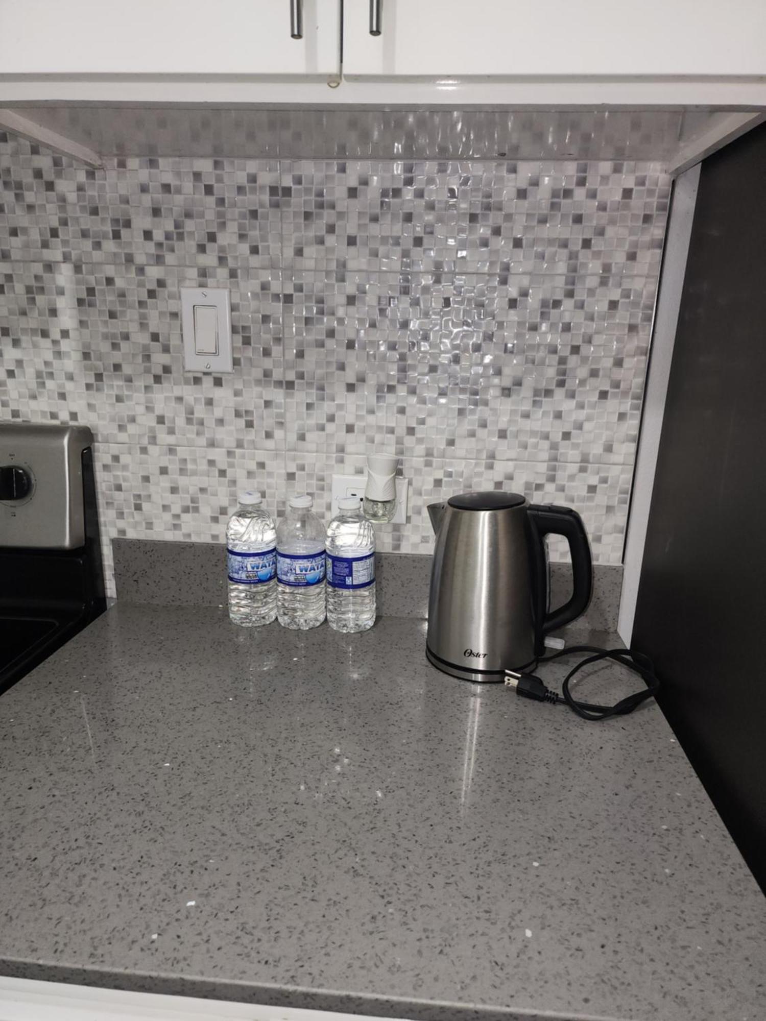 Comfy And Cozy Apartment Kingston Luaran gambar